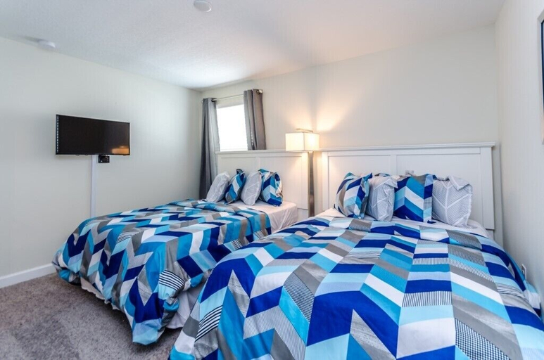 Bedroom 2, 6 Bedroom Golf Course Resort Villa, Osceola