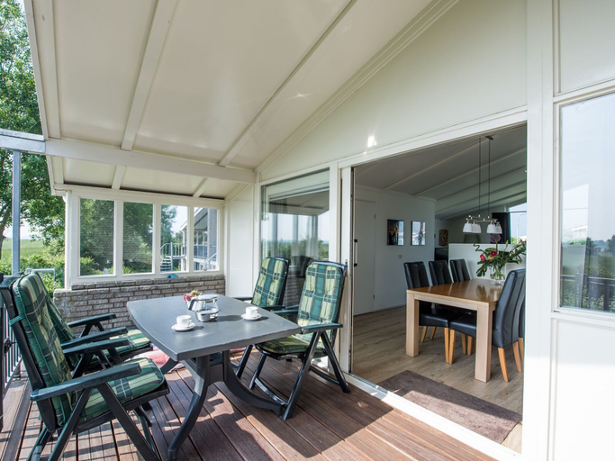 Others 4, Semi-detached house near Noord-Beveland Beach, Noord-Beveland