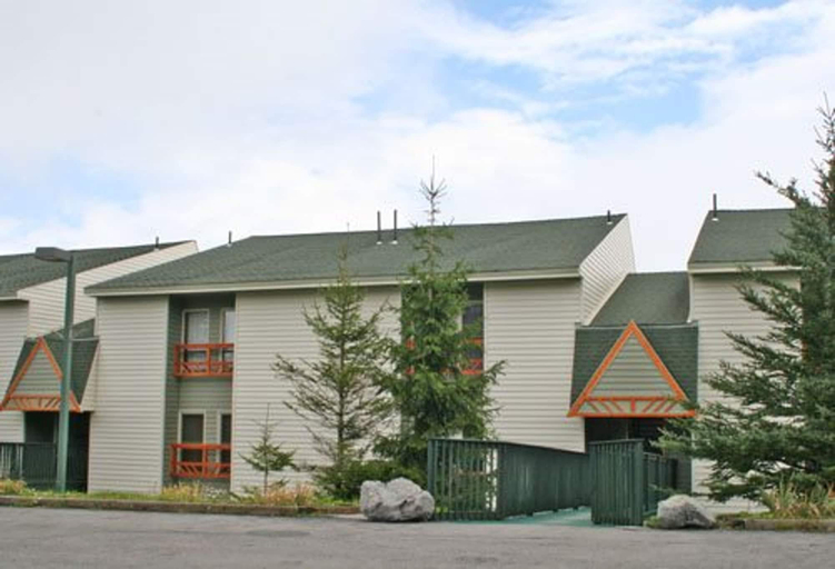 Exterior & Views 1, Leatherbark by Casago, Pocahontas