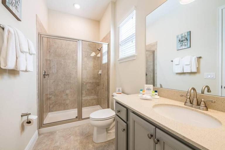 Bathroom, Twist of Lime at Margaritaville Resort, Osceola