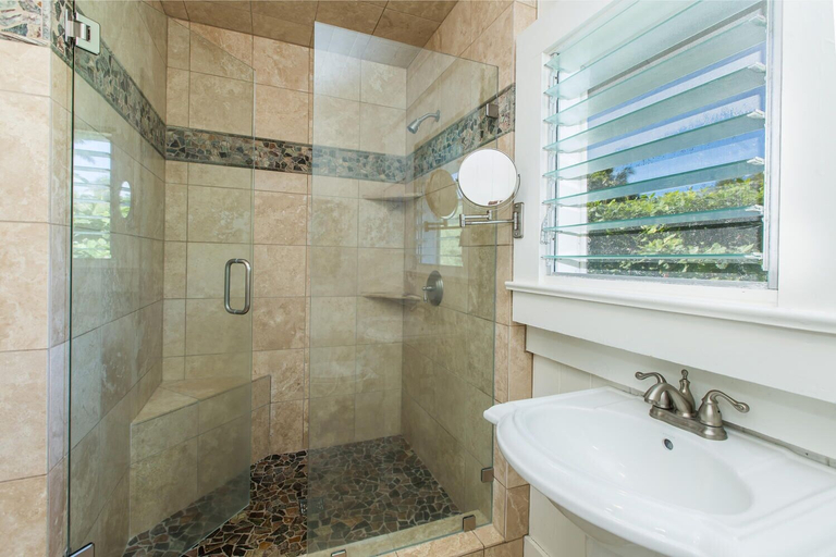 Bathroom, Hale Kalani - 2 Br Home, Kauai