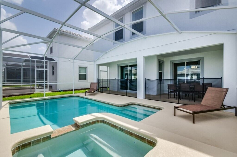 Sport & Beauty 5, 6 Bedroom Golf Course Resort Villa, Osceola
