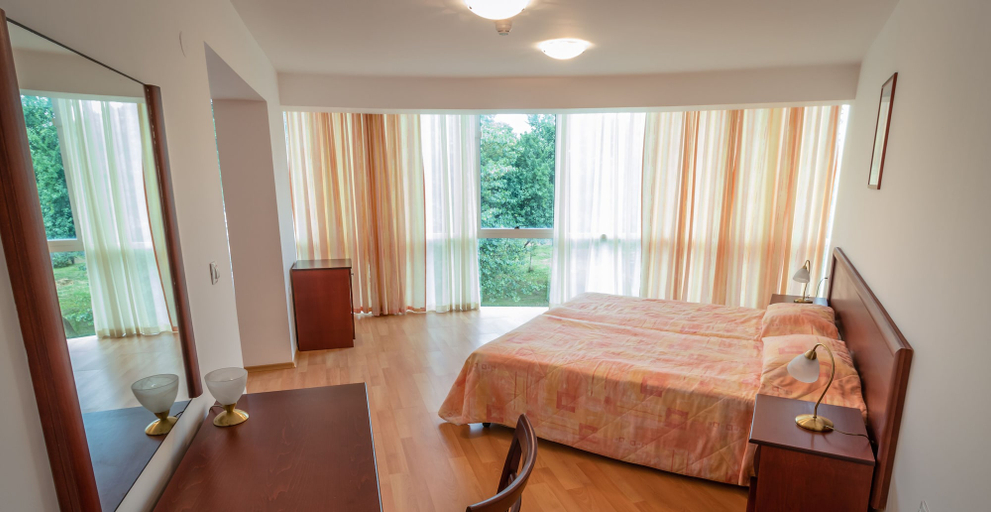 Bedroom 3, The LODGE Hotel, Tsarevo