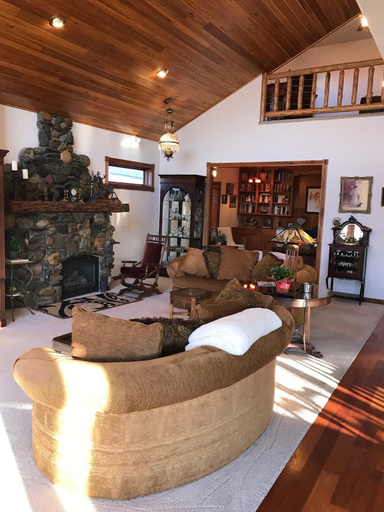 Public Area 2, Inn on Bigfork Bay Lewis & Clark, Flathead