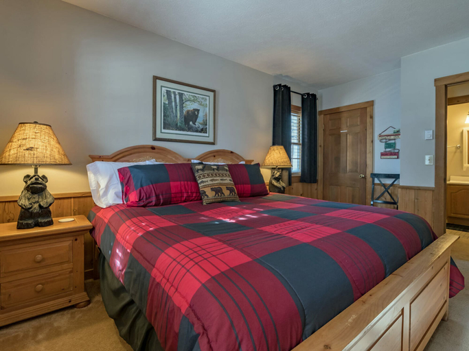 Bedroom 2, Whistlepunk by Casago, Pocahontas