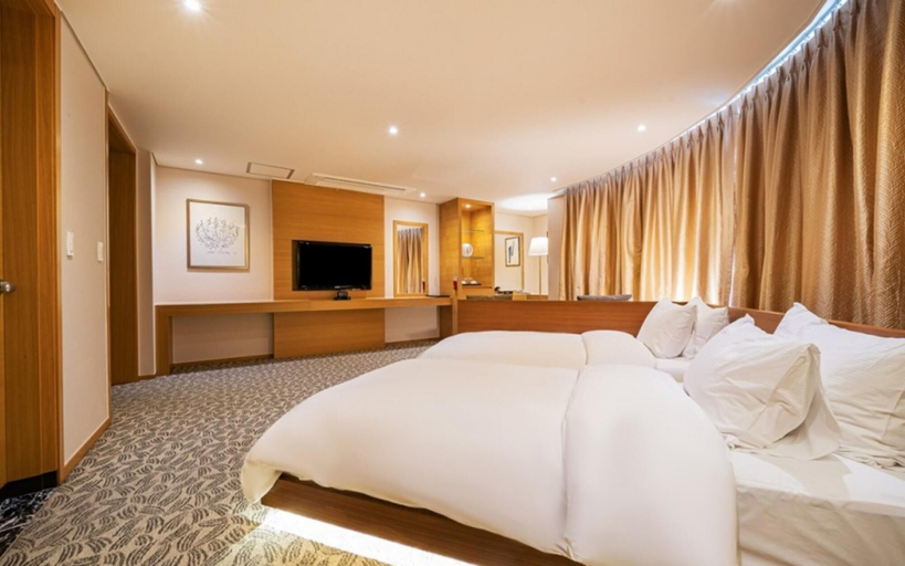 Bedroom 2, ホテル ビズ イン(Benikea Biz Inn Hotel), Wonju