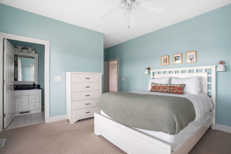 Bedroom 3, Dreamchaser - Poseidon, Charleston