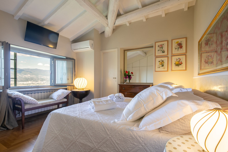 Bedroom 2, Villa Collesole 12 by Mmega, Florence