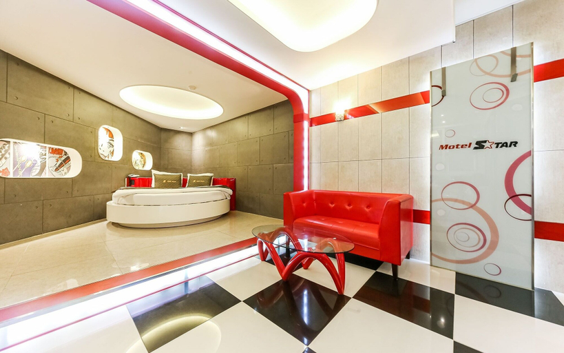 Bathroom 1, Daegu Seobu Station STAR, Buk