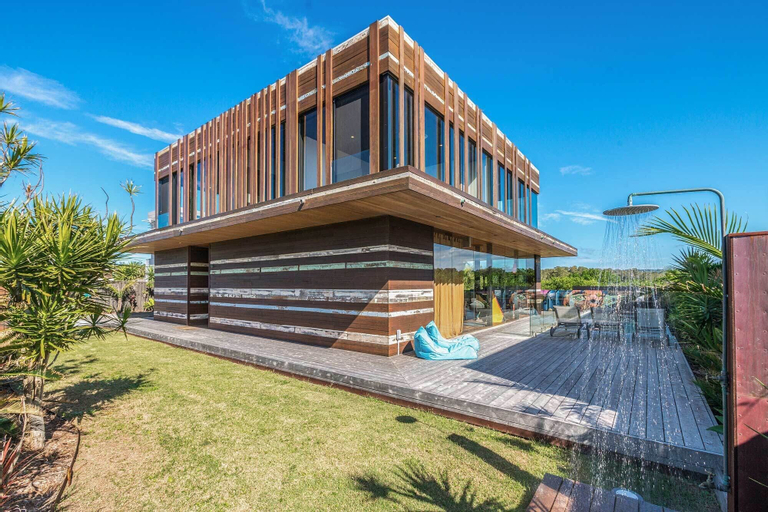 Exterior & Views 2, Your Luxury Escape - Beach Box, Byron