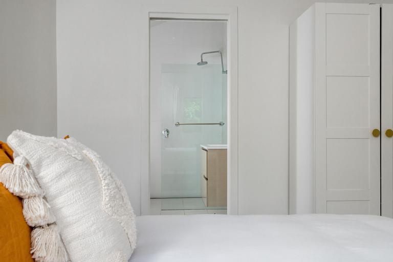Bedroom 3, Your Luxury Escape - Little Farm Cottage 1, Ballina