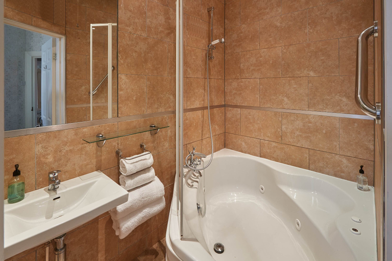 Bathroom 4, Acorn Lodge Harrogate, North Yorkshire