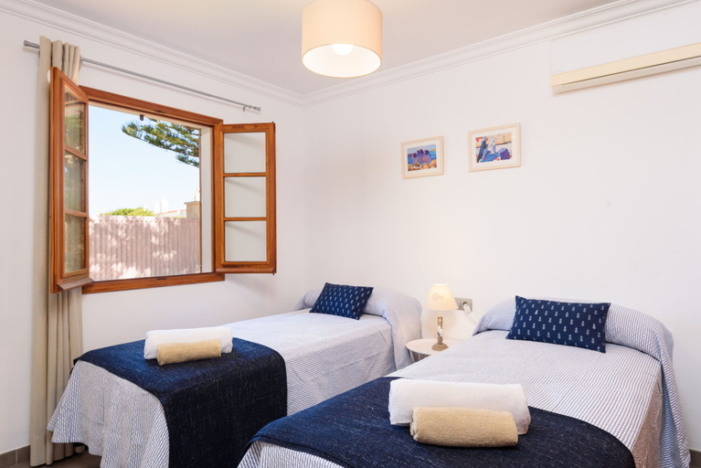 Bedroom 4, Villa Menorca Elena, Baleares