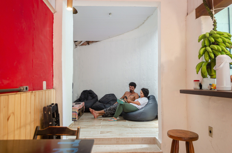 Public Area 2, ClanDestino Hostel, Ilhabela