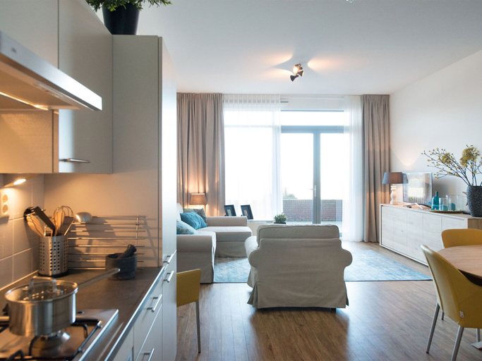 Others 4, Modern harbor-view apartment in Scheveningen, Den Haag