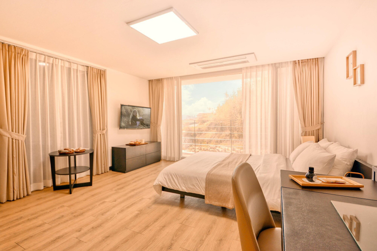 Bedroom 1, Tongyoung 767 Pension, Tongyeong