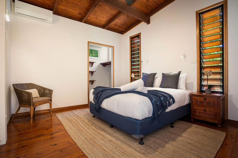 Bedroom 2, Your Luxury Escape - Coco Beach House, Byron