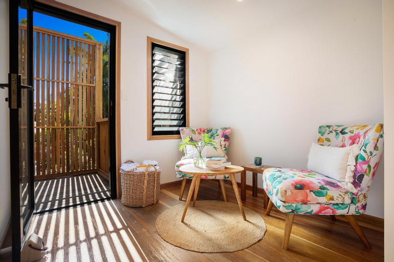 Public Area 3, Your Luxury Escape - Coco Beach House, Byron