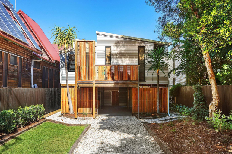 Exterior & Views 1, Your Luxury Escape - Coco Beach House, Byron