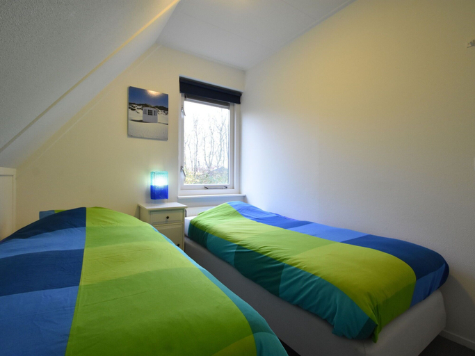 Bedroom 3, Quaint Holiday Home in Zonnemaire with Roofed Terrace, Schouwen-Duiveland