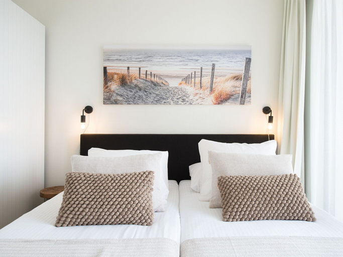 Bedroom 2, Apartment in Netherlands near the Beach, Den Haag