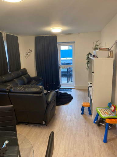 Others 5, Ashahmali's Apartment, Southampton