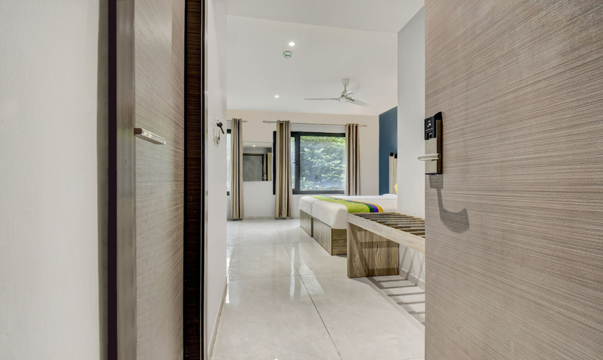 Bathroom, Treebo Trend Galexia Hotel, Bangalore
