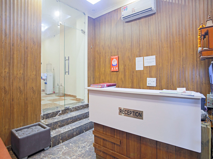 Public Area 2, Hotel Deluxe Inn, Delhi