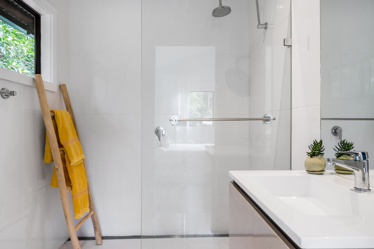 Bedroom 4, Your Luxury Escape - Little Farm Cottage 1, Ballina