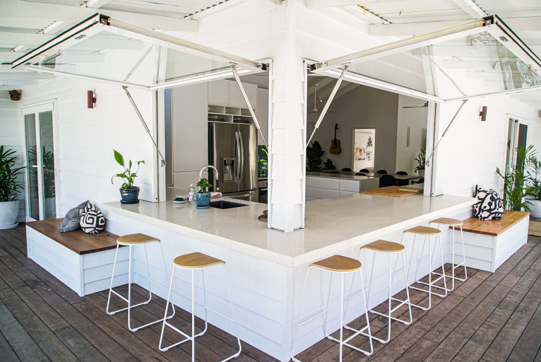 Food & Drinks, Your Luxury Escape - Paradise Palms, Byron