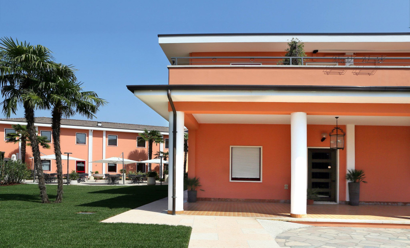 Exterior & Views 2, Veronello Resort, Verona