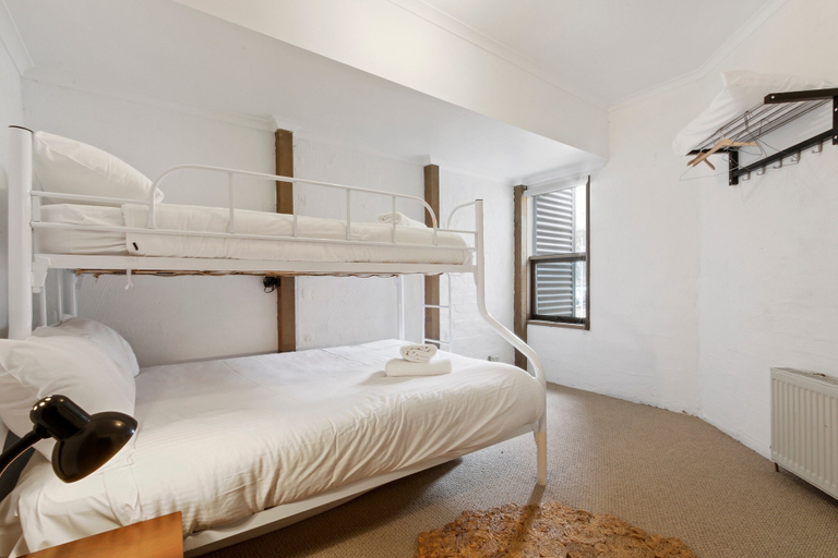 Bedroom 2, Snowgums 10, Alpine - East