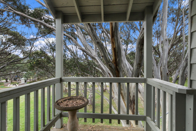 Others 4, Snowgums 10, Alpine - East