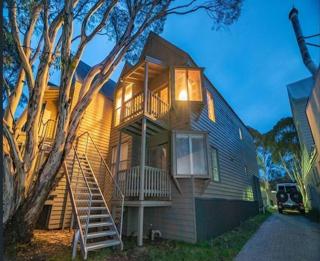 Exterior & Views, Snowgums 10, Alpine - East