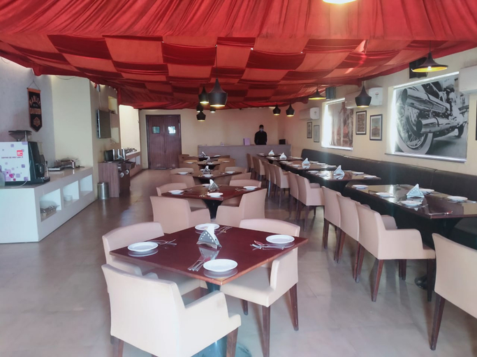Food & Drinks 4, Hotel Le Roi Jammu, Jammu