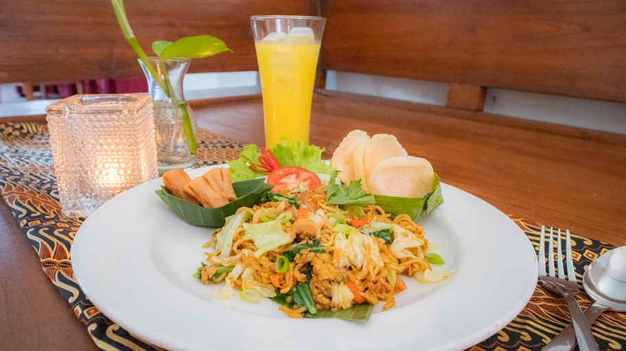 Food & Drinks 7
