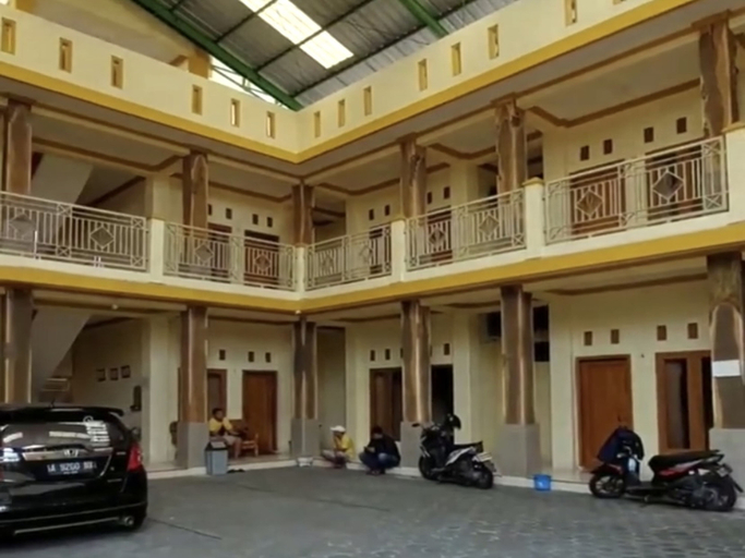 Exterior & Views 2, Griya Kost Bougenville, Probolinggo