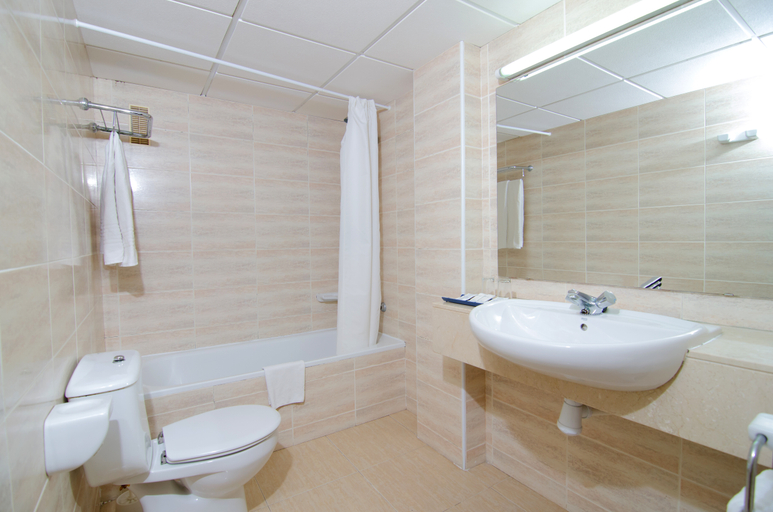 Bathroom 4, BelleVue Belsana, Baleares