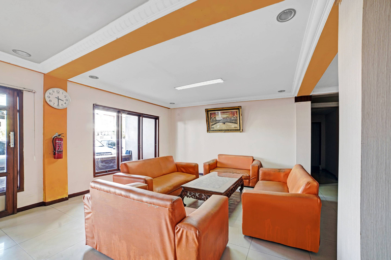 Public Area 2, Hotel O Wisma Kuta Karang Baru, Lhokseumawe