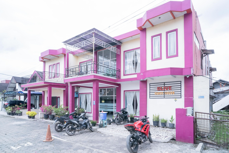 Exterior & Views 5, RedDoorz near Uniska Banjarmasin, Banjarmasin
