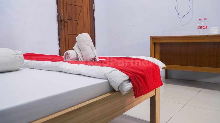 Bedroom 4, The Karo's Residence Mitra RedDoorz, Medan