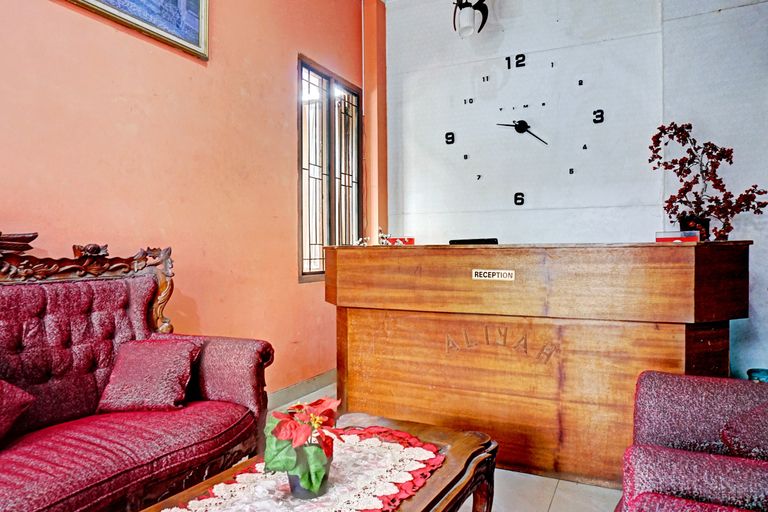 Public Area, Hotel O Aliyah Syariah, West Jakarta
