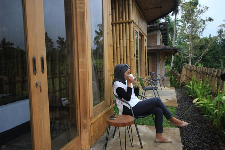 Exterior & Views 10