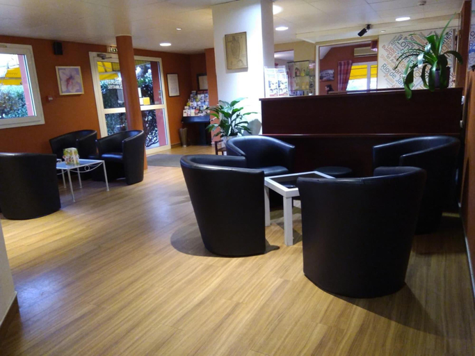 Public Area 2, BRIT HOTEL Essentiel Villefranche-sur-Saône (Ex Balladins) **, Rhône