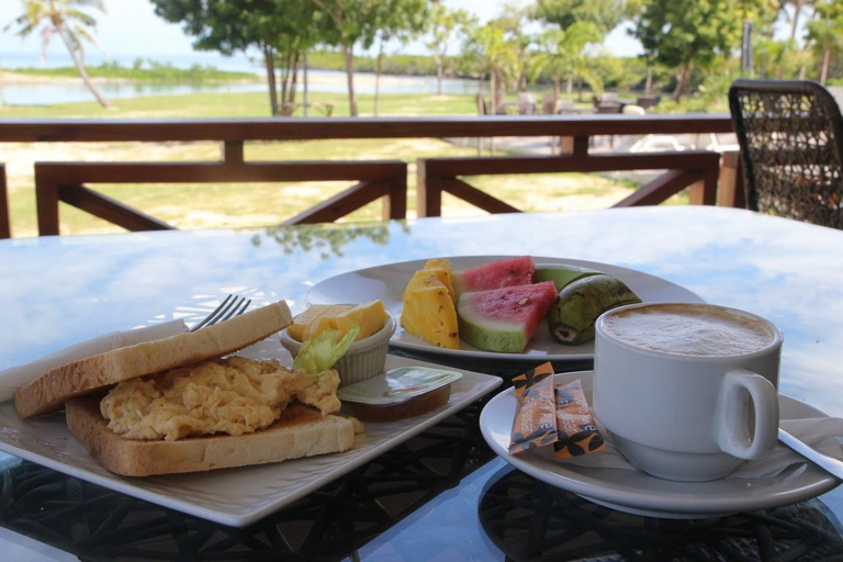 Food & Drinks 5, Nila Beach Resort, Ba
