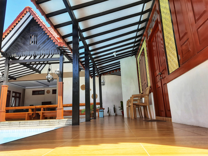 Others 5, Villa Bahari, Banyuwangi