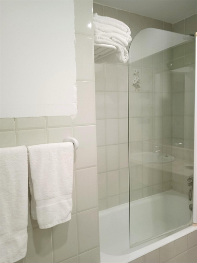 Bathroom 4, Hotel 153, Barcelona