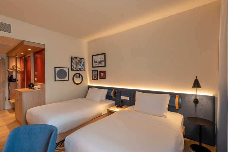 Bedroom 5, Hampton by Hilton Munich City North, München