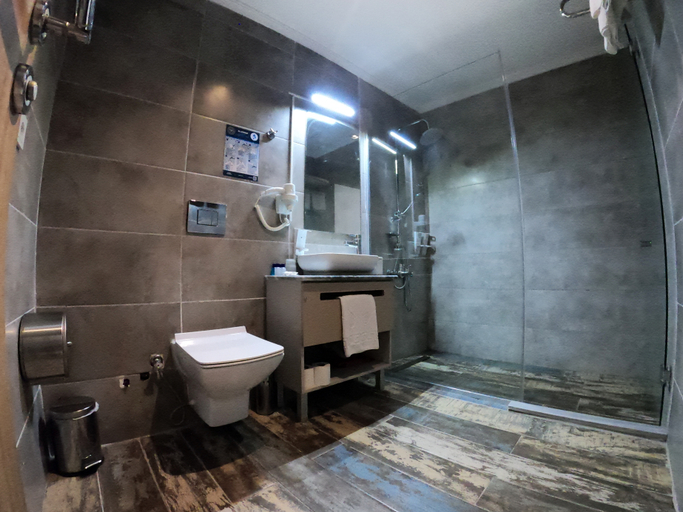 Bathroom 4, On Hotel, Antalya