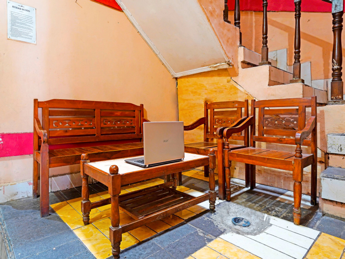 Public Area 5, SPOT ON 91367 Rumah Bundo Syariah, Bandung